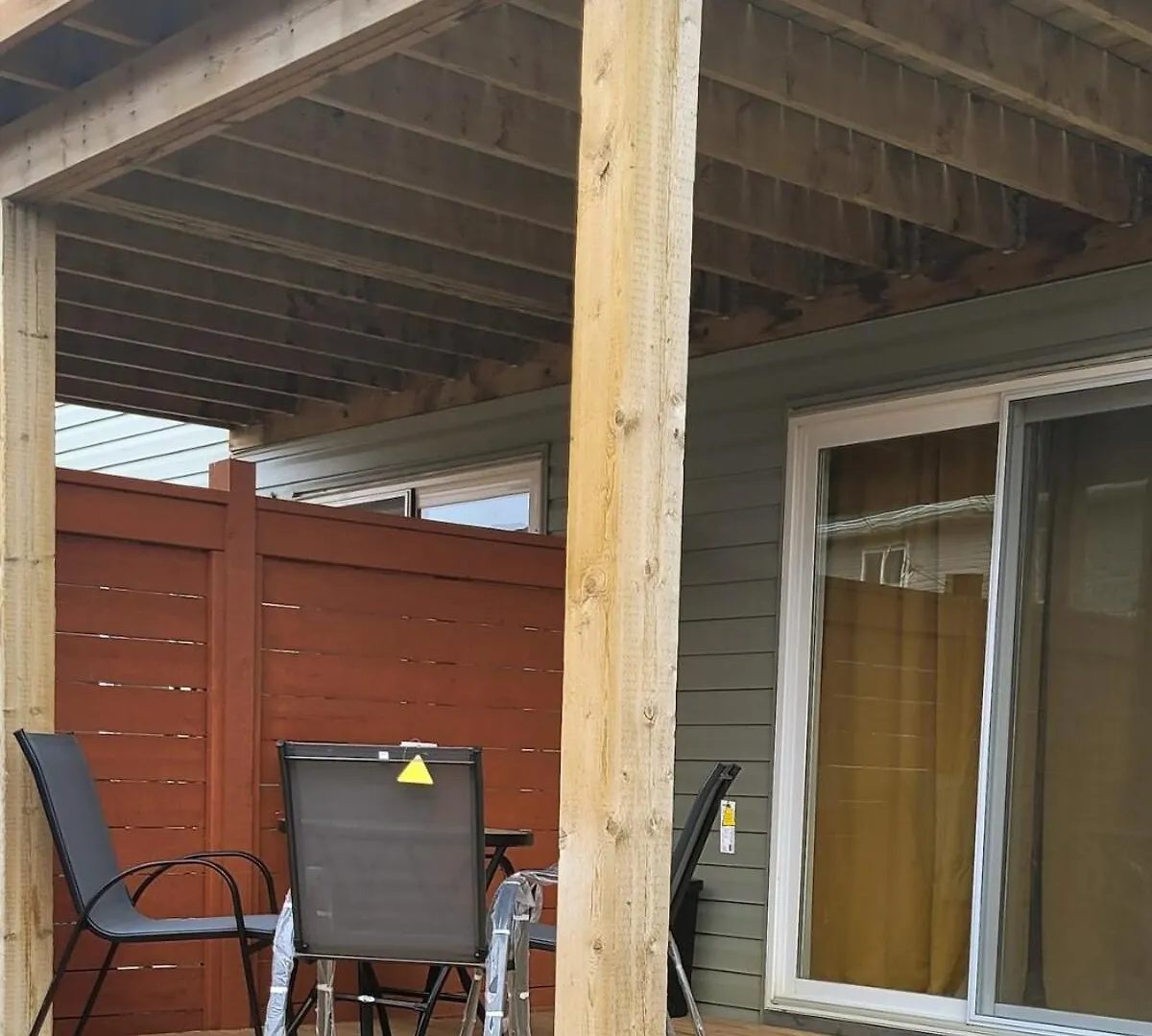 1Bedroom 2Beds Suite Nw Calgary 0*,  Kanada